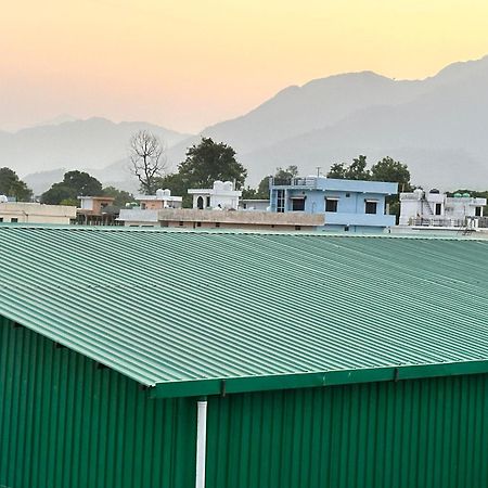 Villa Yoga Retreat At The Ganges In Rishīkesh Exterior foto